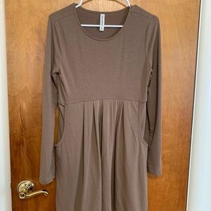 Zenana Women's Long Sleeve Tan Dress Crew Neck with Pockets Medium